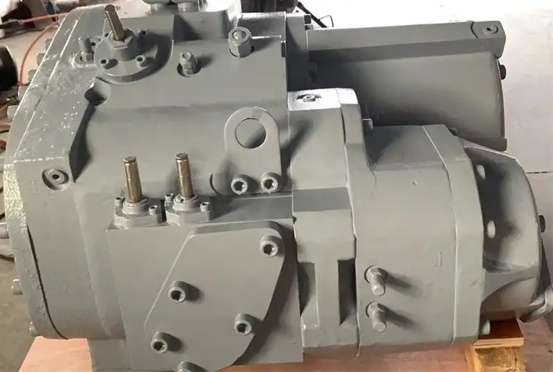 Carlyle Screw Compressor Product Image 2